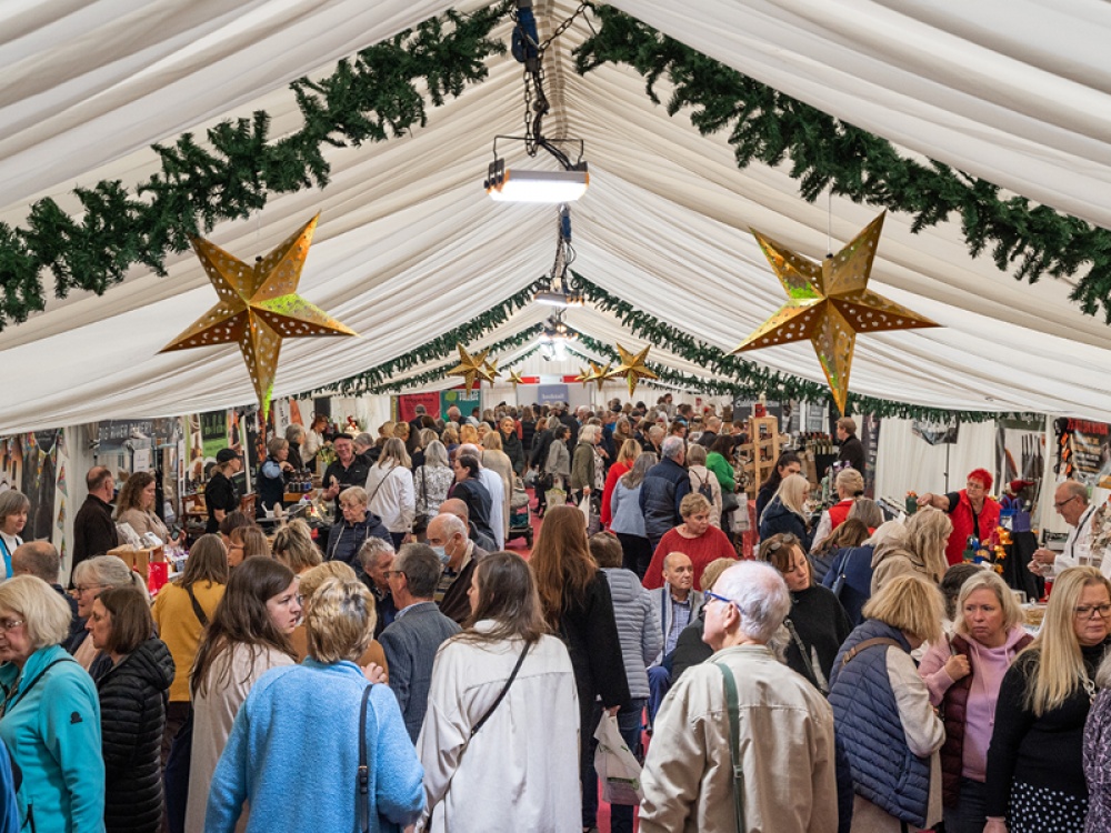 Visiting Living North's Newcastle Christmas Fair 2023 at Newcastle Racecourse Living North